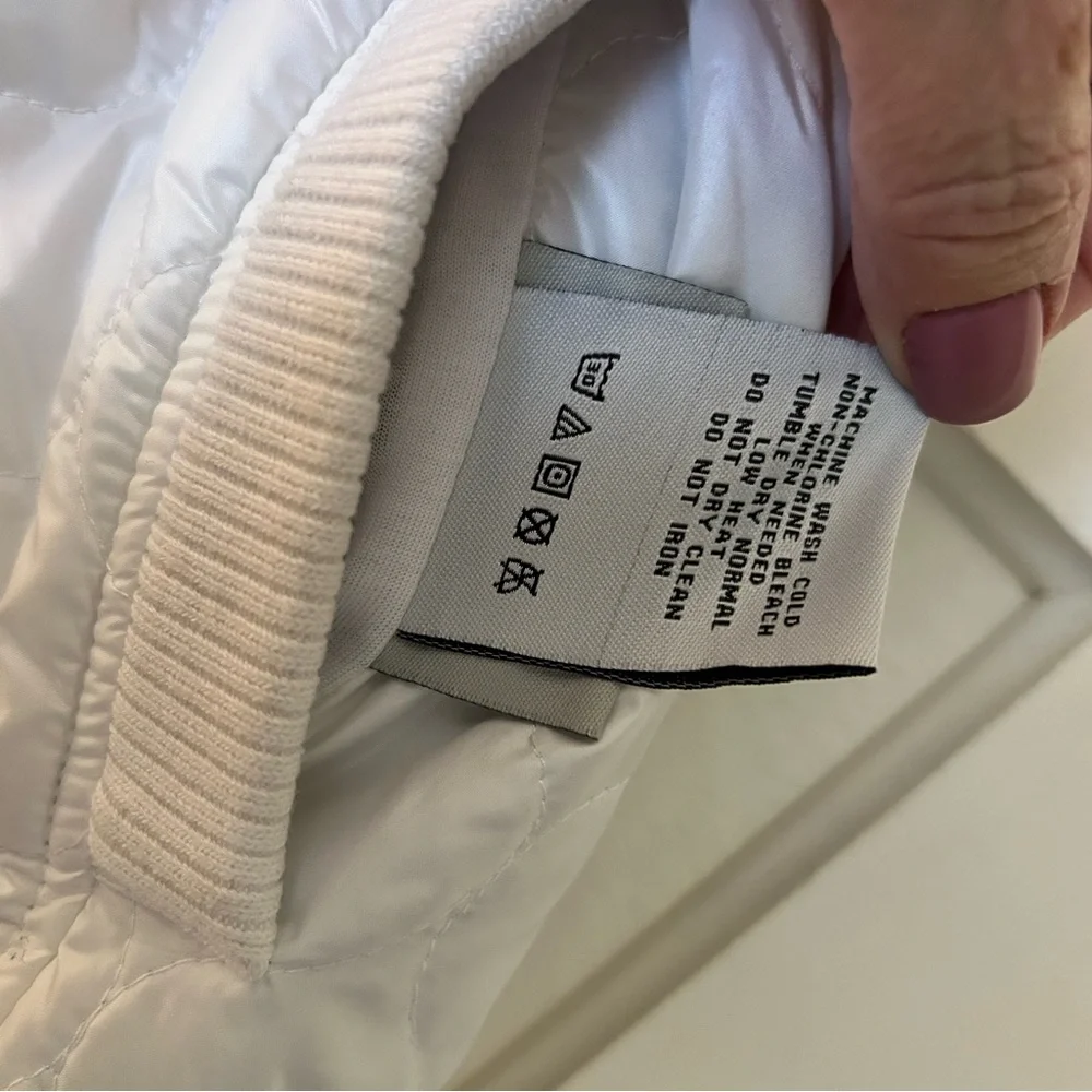 Women's Quilted White Vest - Picture 6 of 7